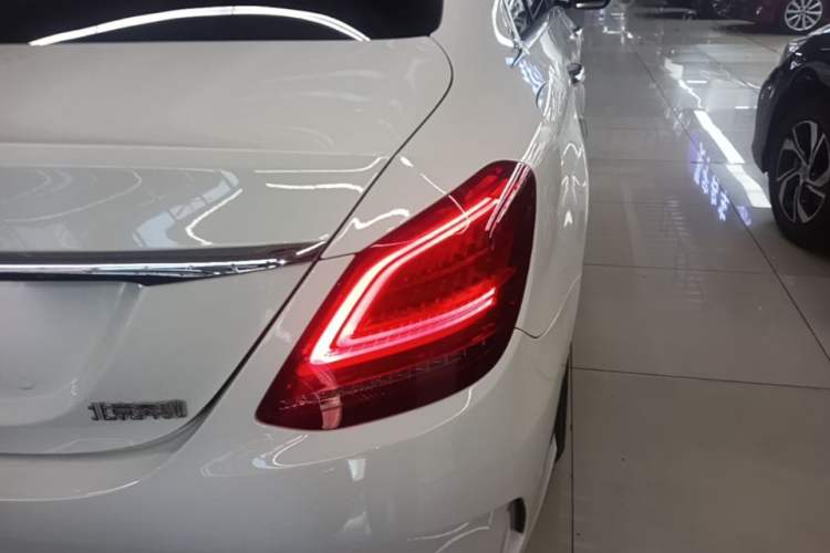 Used Mercedes-Benz C-Class 2019 C 260 L Sport Edition Exterior 3