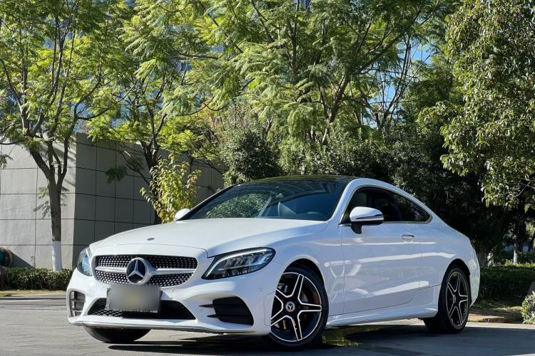 Used Mercedes-Benz C-Class 2019 C 260 Coupe Exterior 3