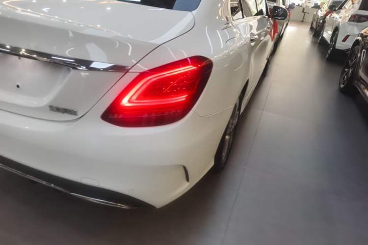 Used Mercedes-Benz C-Class 2019 Restyled C 260 L Sport Edition Exterior 3