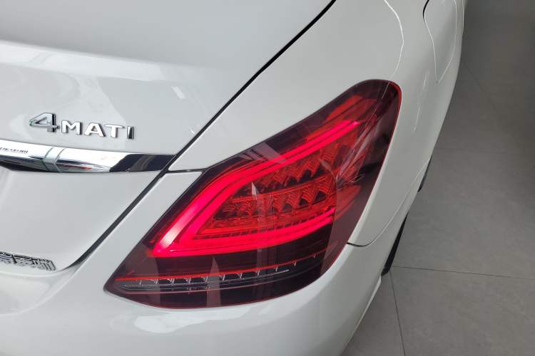 Used Mercedes-Benz C-Class 2019 C 260 L 4MATIC Sport Edition Exterior 3