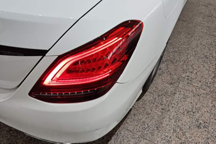 Used Mercedes-Benz C-Class 2019 C 180 L Fashion Edition Sport Version Exterior 3
