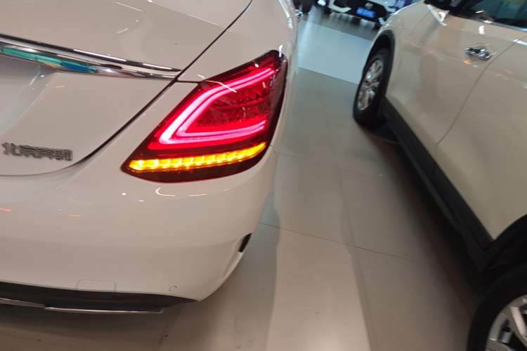 Used Mercedes-Benz C-Class 2019 C 180 L Fashion Edition Sport Version Exterior 3