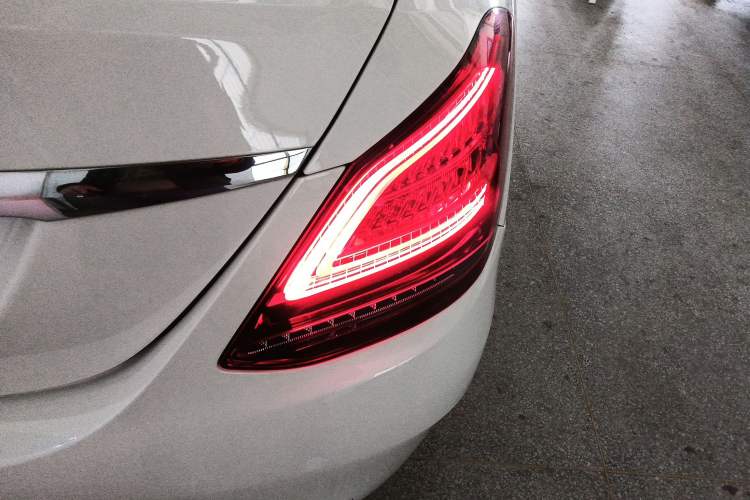 Used Mercedes-Benz C-Class 2019 C 260 L Sport Edition Exterior 3