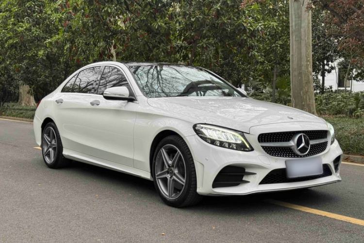 Used Mercedes-Benz C-Class 2019 C 260 L 4MATIC Sport Edition Exterior 4