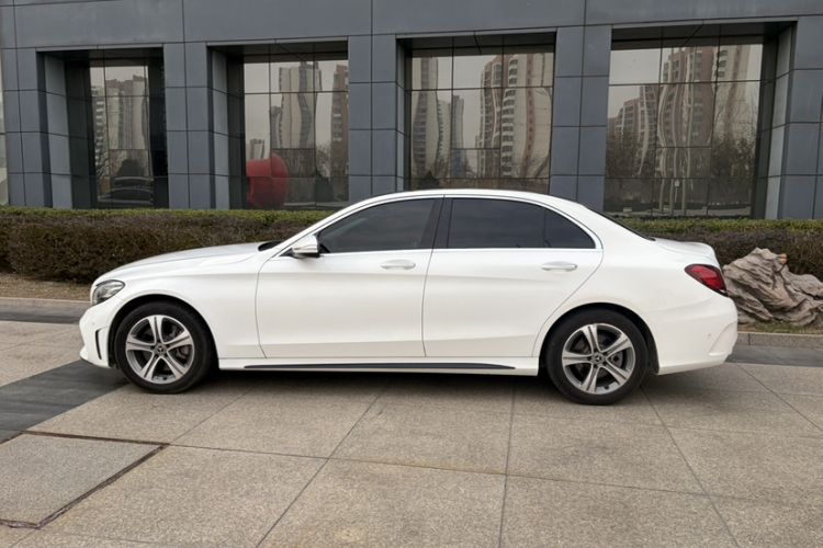 Used Mercedes-Benz C-Class 2019 Restyled C 260 L Sport Edition Exterior 4