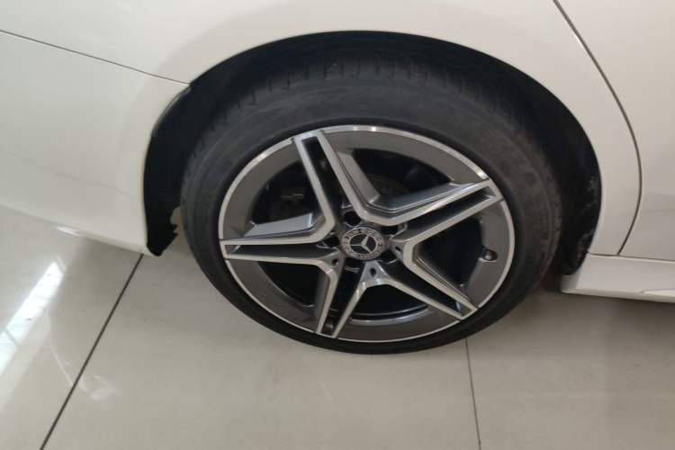Used Mercedes-Benz C-Class 2019 C 260 Estate Exterior 4