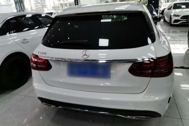 Used Mercedes-Benz C-Class 2019 C 260 Estate Exterior 4