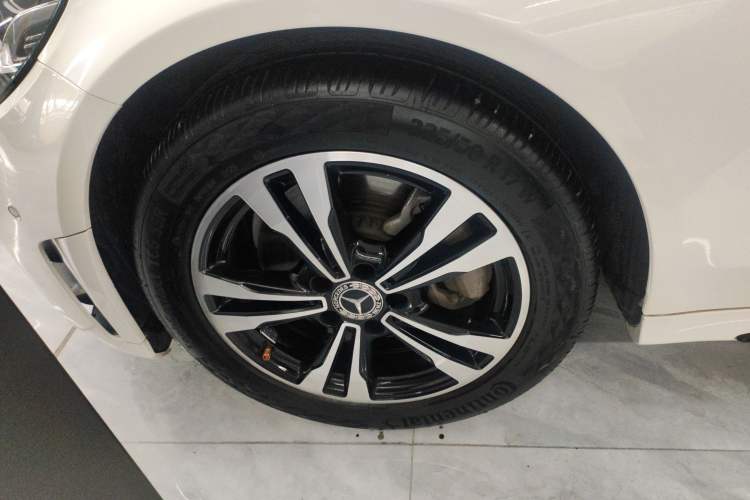 Used Mercedes-Benz C-Class 2019 C 260 Sport Edition Exterior 4