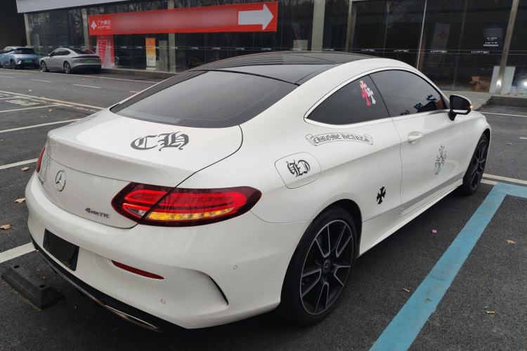 Used Mercedes-Benz C-Class 2019 C 260 4MATIC Coupe Exterior 5