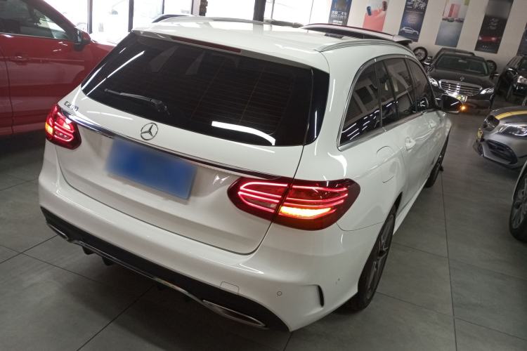 Used Mercedes-Benz C-Class 2019 C 260 Estate Exterior 5