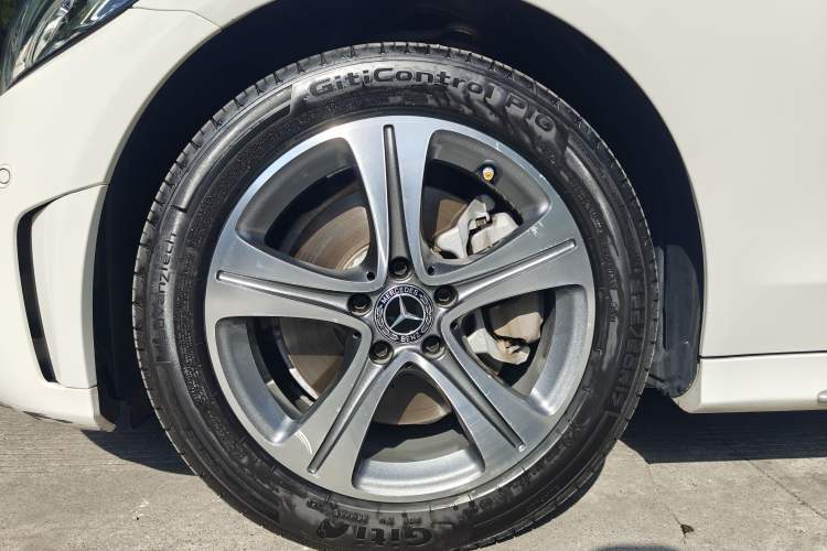 Used Mercedes-Benz C-Class 2019 Restyled C 260 L Sport Edition Exterior 5