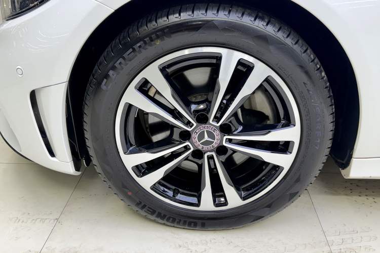 Used Mercedes-Benz C-Class 2019 C 260 Sport Edition Exterior 5
