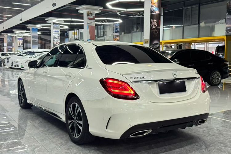 Used Mercedes-Benz C-Class 2019 C 260 Sport Edition Exterior 6