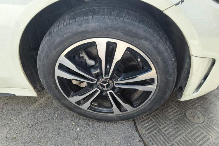 Used Mercedes-Benz C-Class 2019 C 260 Sport Edition Exterior 7