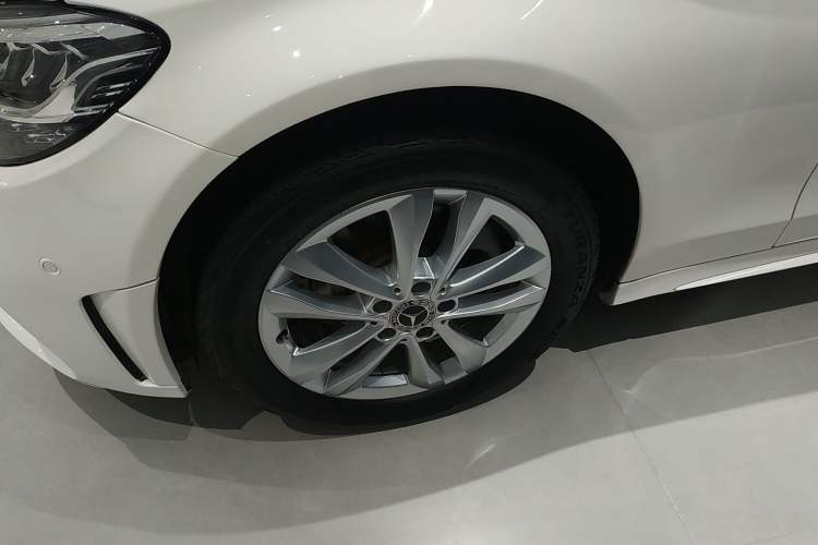 Used Mercedes-Benz C-Class 2019 C 180 Estate Exterior 7