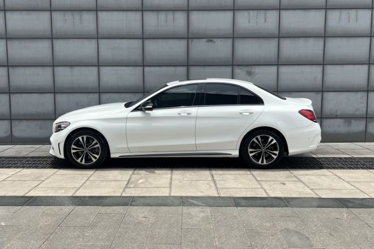 Used Mercedes-Benz C-Class 2019 C 260 Sport Edition Exterior 9