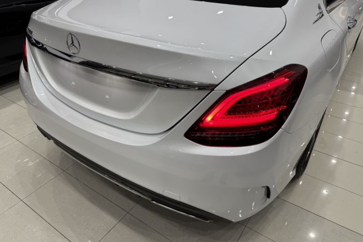 Used Mercedes-Benz C-Class 2019 C 180 L Fashion Edition Sport Version Exterior 9