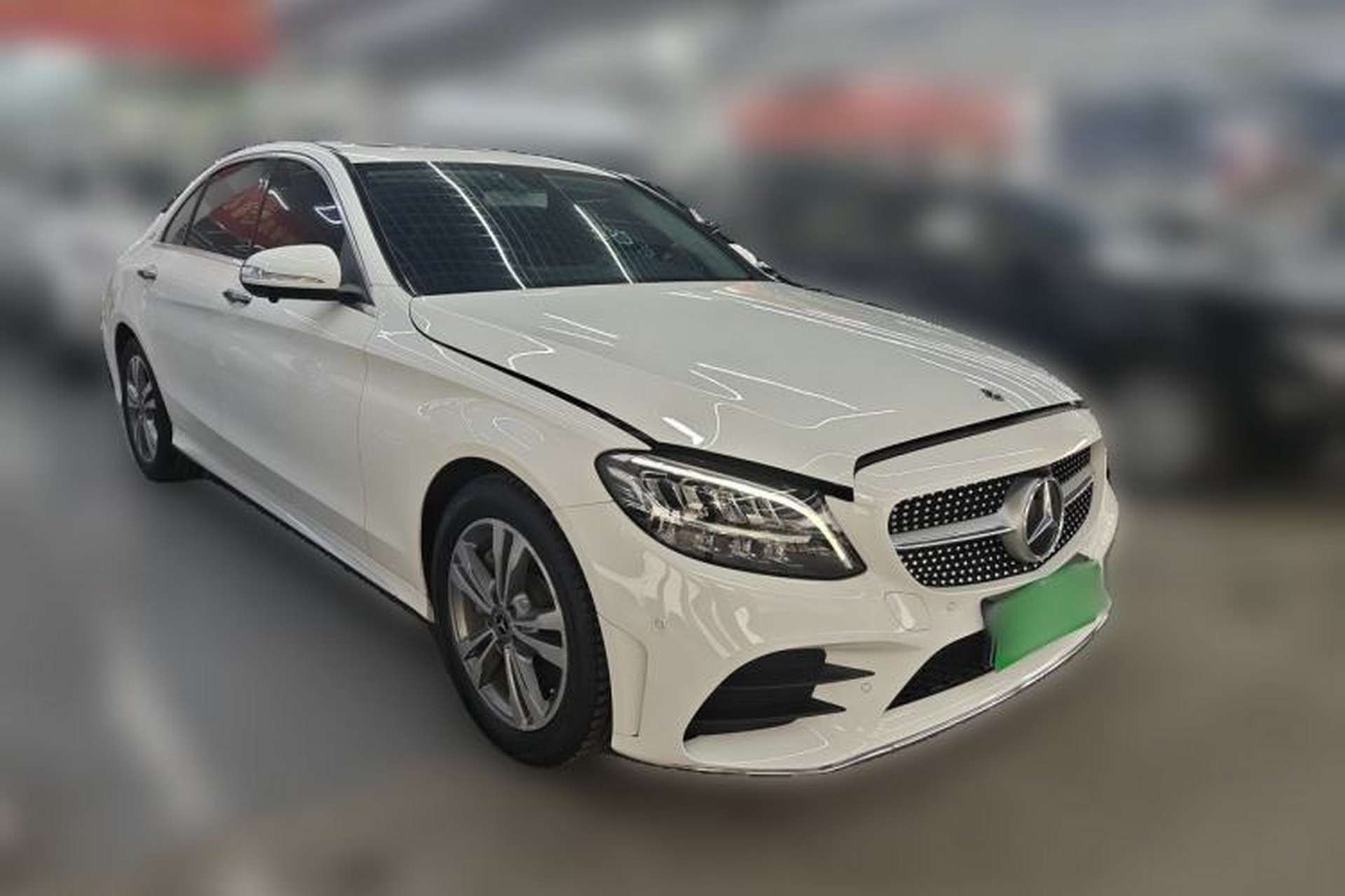 Used Mercedes-Benz C-Class 2019 C 180 L Fashion Edition Sport Version Front Right 45 Deg