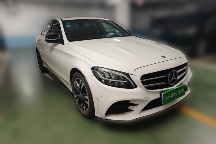 Used Mercedes-Benz C-Class 2019 C 260 Sport Edition Front Right 45 Deg