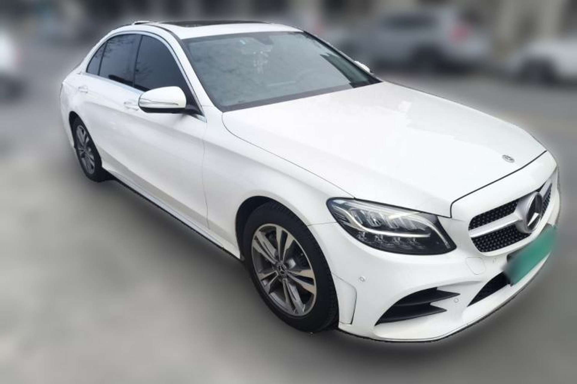 Used Mercedes-Benz C-Class 2019 C 180 L Fashion Edition Sport Version Front Right 45 Deg