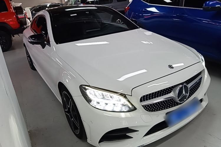 Used Mercedes-Benz C-Class 2019 C 260 Coupe Front Right 45 Deg
