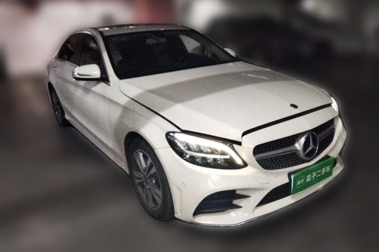 Used Mercedes-Benz C-Class 2019 C 180 L Fashion Edition Sport Version Front Right 45 Deg