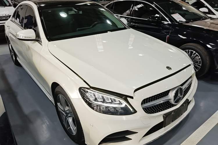 Used Mercedes-Benz C-Class 2019 Restyled C 260 L Sport Edition Front Right 45 Deg