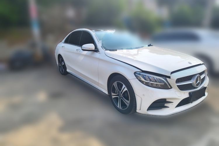 Used Mercedes-Benz C-Class 2019 Restyled C 260 L Sport Edition Front Right 45 Deg
