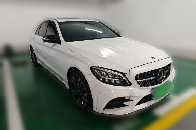 Used Mercedes-Benz C-Class 2019 C 260 Sport Edition Front Right 45 Deg