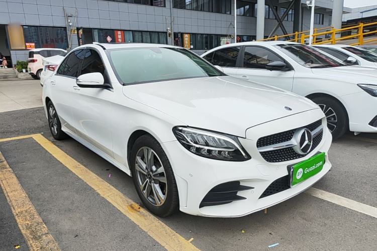 Used Mercedes-Benz C-Class 2019 C 180 L Fashion Edition Sport Version Front Right 45 Deg