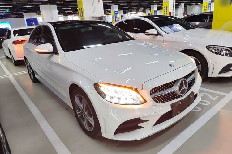 Used Mercedes-Benz C-Class 2019 C 260 L Sport Edition Front Right 45 Deg