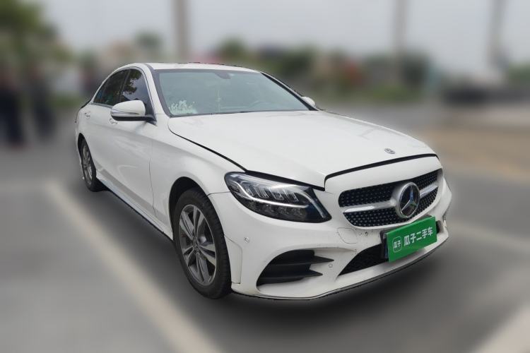 Used Mercedes-Benz C-Class 2019 C 180 L Fashion Edition Sport Version Front Right 45 Deg