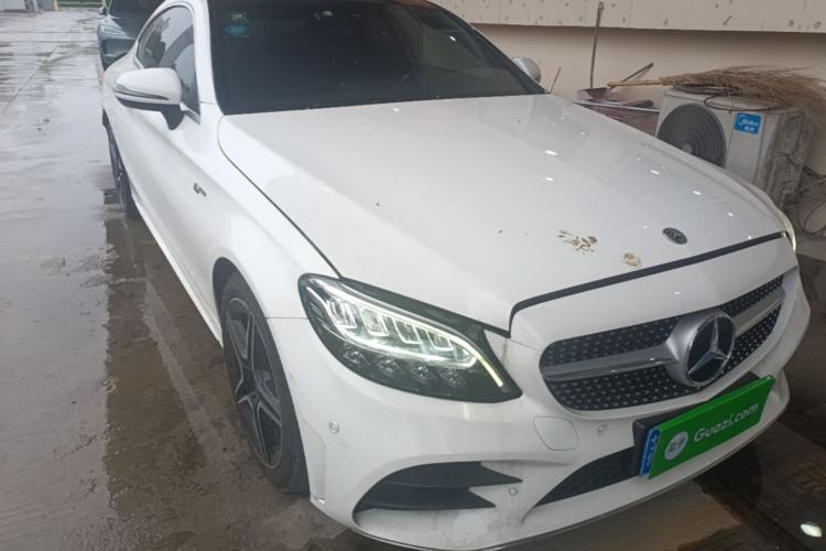 Used Mercedes-Benz C-Class 2019 C 260 Coupe Front Right 45 Deg