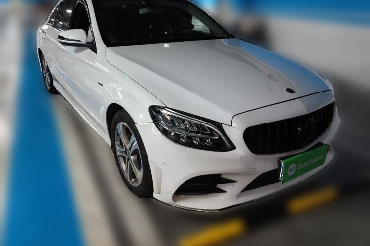 Used Mercedes-Benz C-Class 2019 C 260 L Sport Edition Front Right 45 Deg