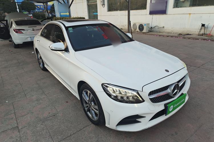 Used Mercedes-Benz C-Class 2019 C 180 L Fashion Edition Sport Version Front Right 45 Deg