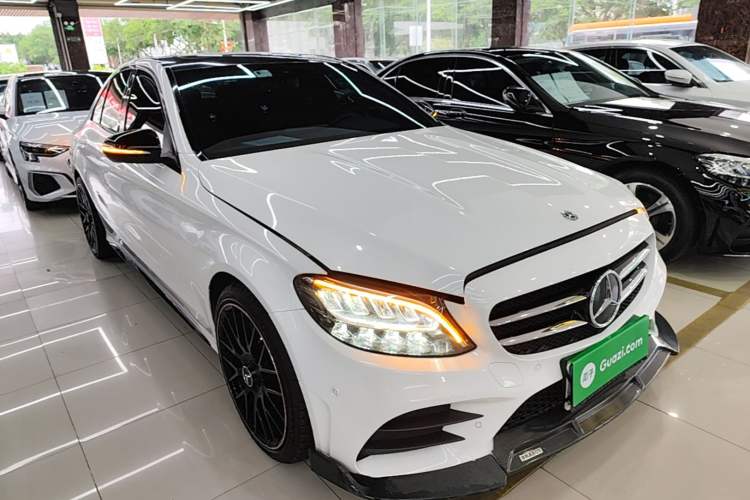 Used Mercedes-Benz C-Class 2019 C 260 Sport Edition Front Right 45 Deg
