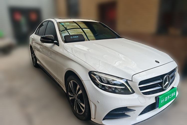Used Mercedes-Benz C-Class 2019 C 260 Sport Edition Front Right 45 Deg