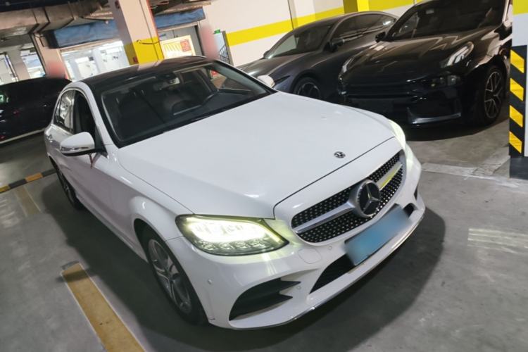 Used Mercedes-Benz C-Class 2019 Restyled C 260 L Sport Edition Front Right 45 Deg