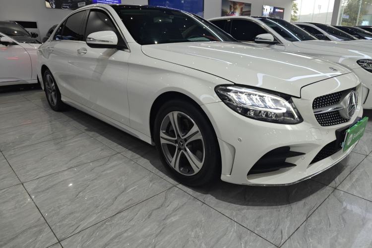 Used Mercedes-Benz C-Class 2019 C 260 L Sport Edition Front Right 45 Deg