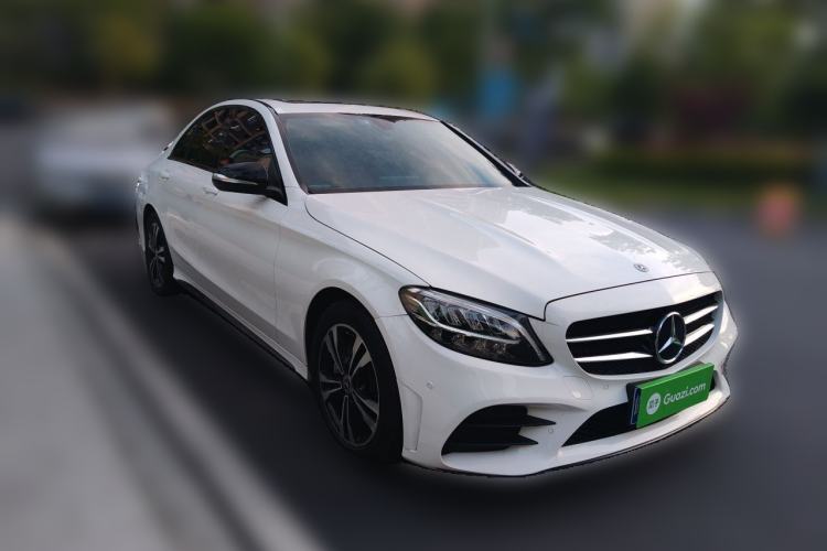 Used Mercedes-Benz C-Class 2019 C 260 Sport Edition Front Right 45 Deg