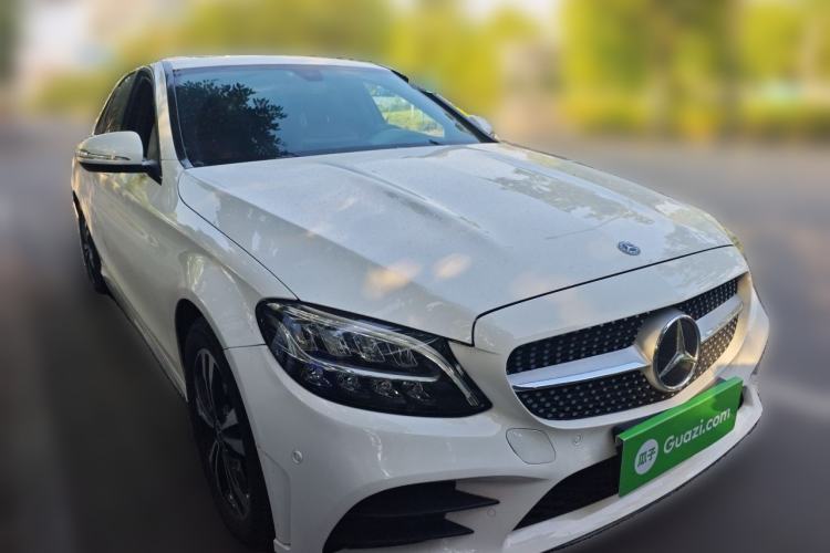 Used Mercedes-Benz C-Class 2019 C 260 Sport Edition Front Right 45 Deg