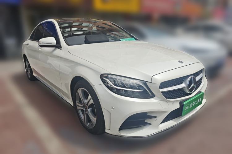 Used Mercedes-Benz C-Class 2019 Restyled C 260 L Sport Edition Front Right 45 Deg