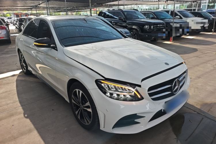 Used Mercedes-Benz C-Class 2019 C 260 Sport Edition Front Right 45 Deg