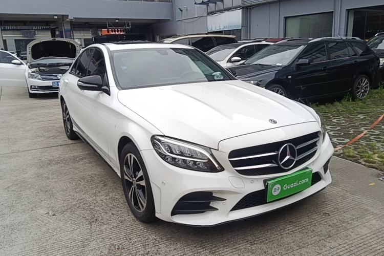 Used Mercedes-Benz C-Class 2019 C 260 Sport Edition Front Right 45 Deg