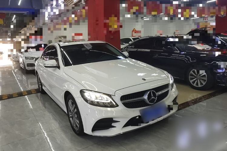 Used Mercedes-Benz C-Class 2019 C 180 L Fashion Edition Sport Version Front Right 45 Deg