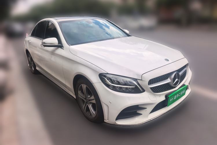 Used Mercedes-Benz C-Class 2019 Restyled C 260 L Sport Edition Front Right 45 Deg