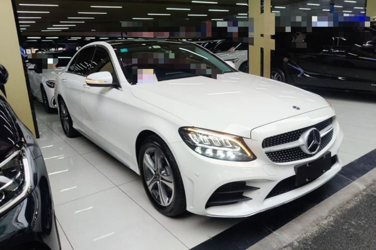 Used Mercedes-Benz C-Class 2019 Restyled C 260 L Sport Edition Front Right 45 Deg