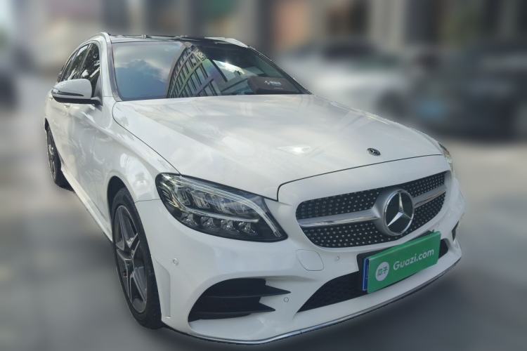 Used Mercedes-Benz C-Class 2019 C 260 Estate Front Right 45 Deg