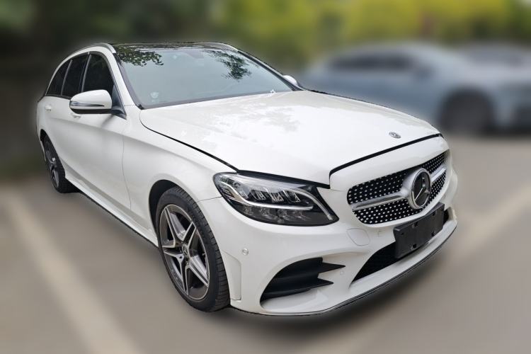 Used Mercedes-Benz C-Class 2019 C 260 Estate Front Right 45 Deg