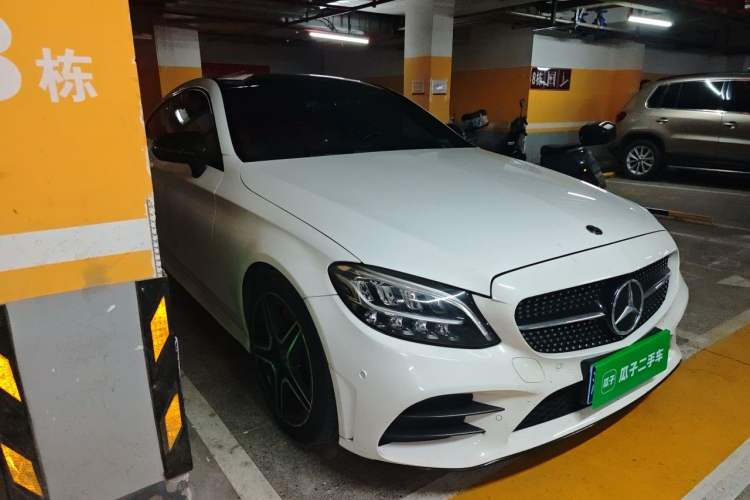 Used Mercedes-Benz C-Class 2019 C 260 Coupe Front Right 45 Deg